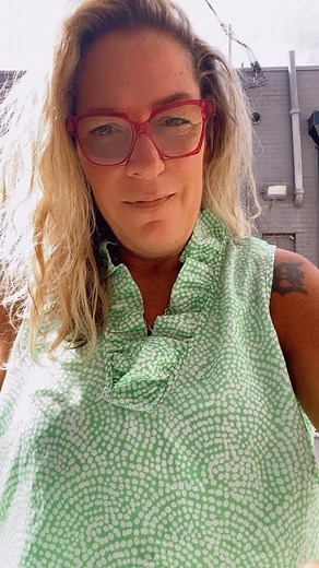 Setting up for the Volusia County Veterans Day Parade tomorrow…. Open Friday 11-5… come say Hi! #deland #consignmentshop #supportlocal #veteransdayparade | Ms Preppy Pants Ladies Consignment