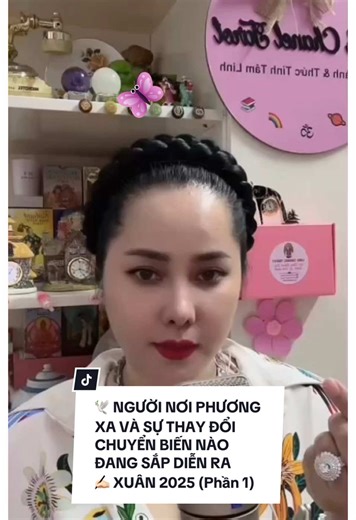 🪐 Thông Điệp Vũ Trụ & Gia Tiên 🕉️ 🕊️ NGƯỜI NƠI PHƯƠNG XA VÀ SỰ THAY ĐỔI CHUYỂN BIẾN NÀO ĐANG SẮP DIỄN RA ✍🏻 XUÂN 2025 (Phần 1) 🔮 Đây là trải bài chung, không phải trải bài riêng, bạn đón nhận thông điệp hoan hỷ với tâm thế tích cực & cởi mở và chọn lọc bạn nhé! 🩷 🌸🌸🌸🌸🌸🌸🌸🌸🌸 🎴 Linh có nhận trải bài riêng 📚 Linh có nhận dạy Bài Tarot & Bài Tình Yêu & Bài Kinh Dịch qua Zep Lào 🌸@98888🌸sáu sáu ba không 📍 ghim ở đầu trang 📱Linh chỉ có duy nhất 1 Zép Lào @98888🕊️sáu sáu ba không t