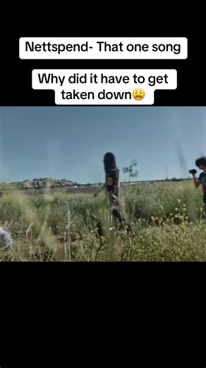 Nettspend’s rise as a rapper reflects the internet-era blueprint: fast-moving, polarizing, and built outside traditional industry timelines. Coming up through underground spaces and online communities, he developed a sound and image that felt intentionally unpolished—leaning into raw emotion, minimalism, and a sense of identity that resonated with a younger audience more than mainstream expectations. That unpredictability became part of his appeal, especially surrounding the release of “That One