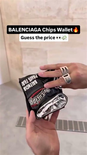 Balenciaga Chips Wallet 😳 Luxury Turns a Snack into a Designer Statement Piece‪@ertodemirel‬