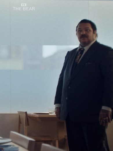 Stream FX's The Bear on Hulu