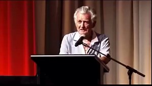Australia we have lost our way! We present to you: The Honourable Bob Hawke AC GCL 23rd and Greatest Prime Minister of Australia In office 11 March 1983 – 20 December 1991 Compare this to what we have now haha 🤣 | Get Chopped