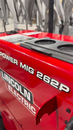 We’ve been testing out the Lincoln Electric POWER MIG 262P here at CA Tech, and our welders are impressed. Smooth performance, easy setup, and as they put it — “a smooth, more crisp arc.” 🔥⚡ #weld #catechusa #madeintheusa #fabrication #onlythebest | CA Technologies USA