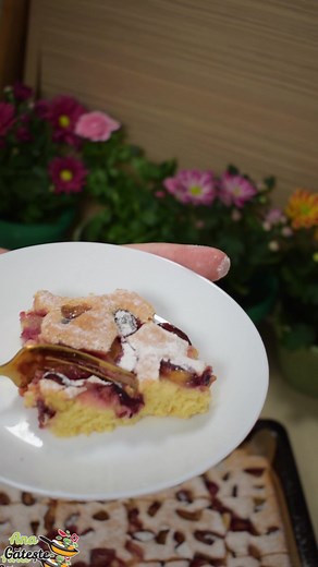 Pandispan cu prune si apa minerala - Reteta delicioasa