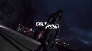 Grande en actitud, ligera en movimiento. Conoce más de la 180s aquí: http://bit.ly/2RWpJdM. | Benelli