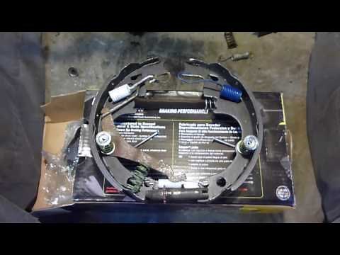 ASTRO VAN REAR BRAKE REPLACEMENT (short vid)