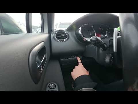 Peugeot 5008 I (2009-2016) – Enable or Disable Traction Control