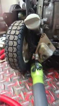 Honda hs35 snowblower leaks oil. here's where #honda #leaks oil #hs35 #tips #tricks #oil #snowblower