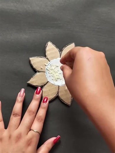 Sunflower DIY Wall Decor Using Cardboard