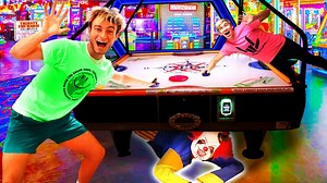 24 HOUR OVERNIGHT CHALLENGE IN ARCADE (SCARY CLOWN FOLLOWED US?!) | Topper Guild Vlog