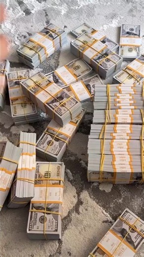 💰✨ A Life of Wealth and Prosperity 👑