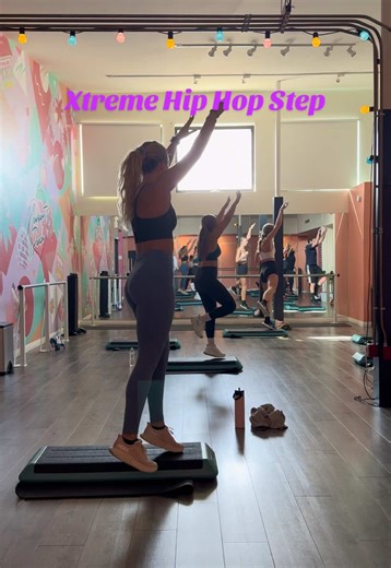 Xtreme Hip Hop Step? A class for those who LOVE cardio! The moves are more advanced on the step than in our Peach Step class but we go over them! We do routines and break up the cardio with some squats! 🍑 #xtremehiphopstep #costamesa #stepaerobics