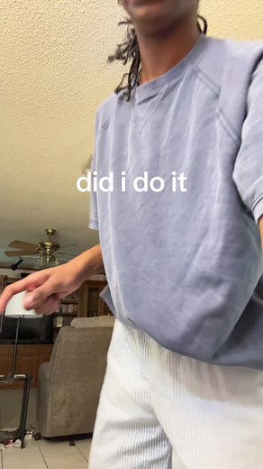 that hurts my back #dance | blue shirt dancing