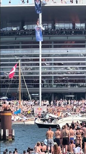 Red Bull Cliff Diving World Series - Copenhagen - Annika Bornebusch #cliffdiving #redbull #denmark