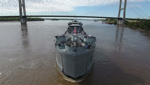Historic WWII landing ship to dock in Alton for five days