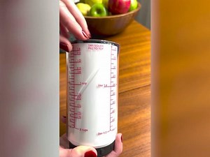 Adjustable Measuring Cup