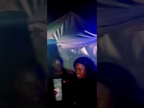 F Boss show performing Wabiwa Muthofu thofu mix com Agwuala ninguelitsike