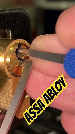 Open lock Assa Abloy. #lockpicking #locksport