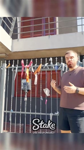 IBAI VISITA LA CASA DE MESSI #ibai #ibaillanos #lacobra #messi #argen...