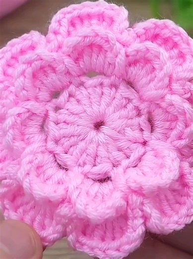 Super Easy Crochet Flower Motif Tutorial