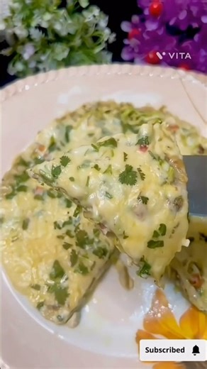 🥚Quick and Easy Cheese Omelette! #omelette #breakfast #newrecipe #egg #shortfeed