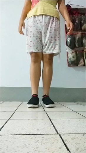 happy toe 😃 #shuffle #shuffledance #shufflechallange #shufflegirl #dance #footdance