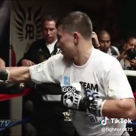 Kaland az Ajj Roundban - A Szovjet Titkok