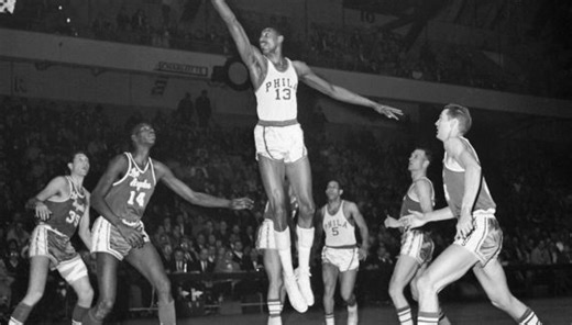 Wilt Chamberlain, le géant qui a forcé la NBA à modifier ses règles