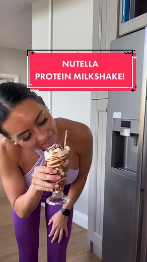 NUTELLA Protein Milkshake Wow wow wow! 🤤 271 calories in this monster shake & girls it’s low fat AND high protein 20g All you need to do is ⬇️ Melt 15g of Nutella and spread on the glass Mix ice, almond milk & a scoop of protein (I used white chocolate) Add low fat cream & chocolate sprinkles! Enjoy! #proteinmilkshake #nutellamilkshake #healthymilkshake