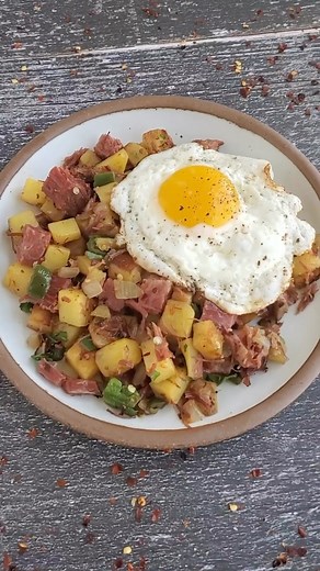 65 reactions · 19 shares | This homemade corned beef hash recipe is...