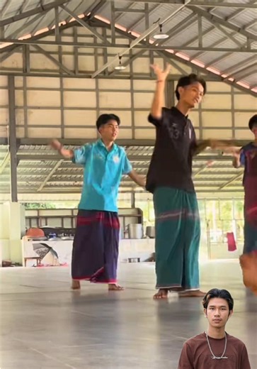 ဘာအံသူလေး တေးလေးနဲ့ ဟာသ ဖျော်ဖြေမှု