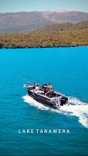 LAKE TARAWERA…Epic boat day out on Lake Tarawera today, i spent my childhood swimming and fishing the Tarawera river when i lived in Kawerau but this was the first time i had ever been out on the lake and aaauuueeee - ātaahua rawa atu! ☀️👍🏾 @stabicraft_marine 1550 frontier PF | Mr G Hoete Art