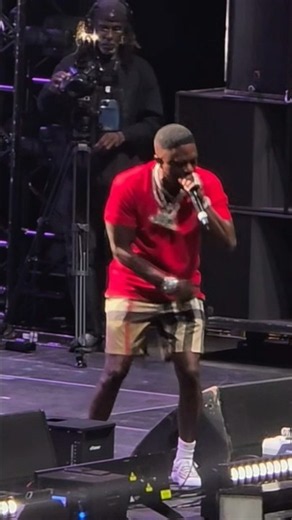 Lil Boosie Performs “SET IT OFF” Live In Houston! 🔥🔥