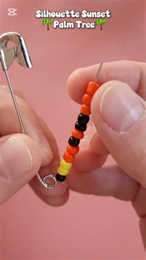 Sunset Palm Tree on a Safety Pin 🌴✨ #aesthetic #beadart #palmtree #palmiye #creative #asmr #tinyart