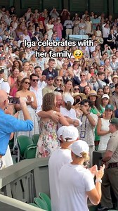 Iga Celebrates with family after Wimbledon Victory 😍🤩 | Iga Swiatek Fans