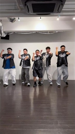 Even old men want to dance to XG's ROCK THE BOAT. #XG #ROCKTHEBOAT #XG_THECORE_核 #DANCECOVER #Mal...