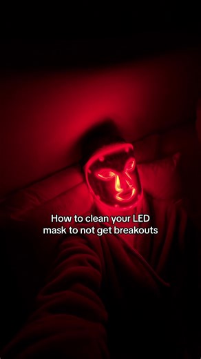 How to Clean Your LED Mask and Prevent Breakouts | #LEDmask #cleantok