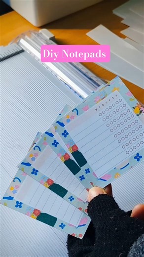Making Mini Tracker ✍️ Notepad Sheet ⭐ #notepads #shorts #diy