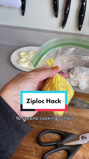 Ziploc Piping Bag Hack: Easy Kitchen Tip!