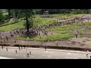Stone fight in Mt Hagen between Hagen Park Secondary and Mt Hagen Secondary Schools