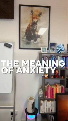 Meaning isn’t universal. Something that feels small to one person can mean everything to another. A photo, a song, a place, they can hold the weight of a whole chapter of healing. That’s the thing about healing. The symbols that matter most often don’t make sense to anyone else. #headstrong #headstronghub #mentalhealth #mentalhealthawareness #mentalhealthmatters #scotland #glasgow #edinburgh #therapytalks #positivechange #selfcarejourney #anxiety #anxietyawareness #therapistsofinstagram #selfacc
