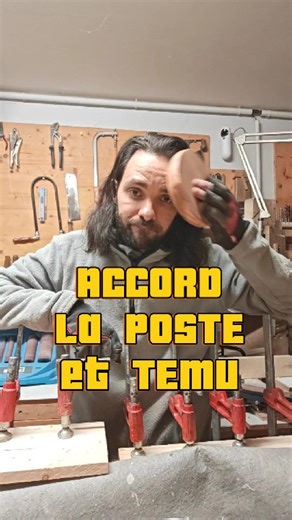 Axel & Bois - Tableterie & Poterie artisanale on Instagram: "Hey La Poste, au service de tous ou au service de Temu ? 📦 Entreprise publique qui parle transition écologique d’un côté… et cheval de Troie de la surconsommation ultra low-cost de l’autre. Logique, non ? Pendant que Temu négocie ses tarifs de masse et ses livraisons quasi “gratuites”, nous, les petites structures qui produisons vraiment en France avec des matières locales, on continue à payer nos Colissimo plein pot, avec des hausses