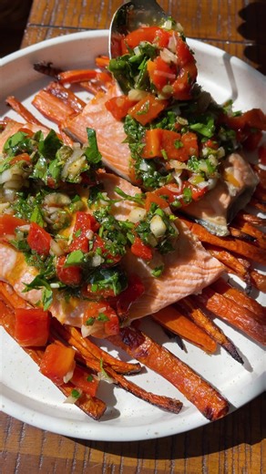 Delicious Salmon Over Carrots with Charred Red Pepper Salsa Verde Recipe