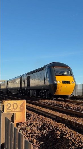 GWR class 43 accelerates down the seawall on the Exeter to Penzance service 43004-156 castle HST