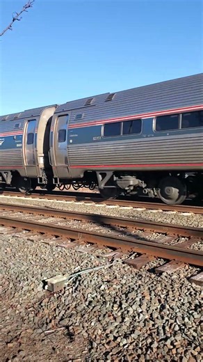 Amtrak Genesis 145 Hustles Through Toelles Rd in Wallingford