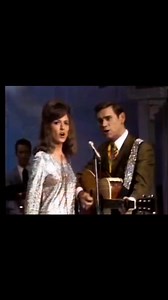 Celebrating George Jones Bday... Melba Montgomery & George Jones singin' "We Must Have Been Out Of Our Minds"..... #georgejones #happybirthday #fyp #goodolddays #realcountrymusic #countrymusicsinger #pioneer #watch #countrymusicfans #live #countrymusic #melbamontgomery | The Possum Keepin' Country Music Country