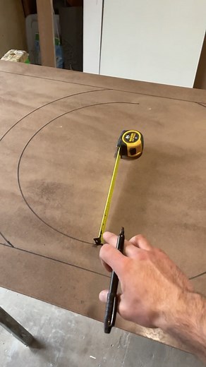 mar on Instagram: "Few tips I’ve been recording while also recording a full Millwork installation tutorial. This is just a rough cut of a pattern then it’ll be trace routed with a pattern bit. Blades are by @spyderproducts and are definitely a must have. Hope this helps someone. #construction #carpentry #diy #homeimprovement #carpenter"