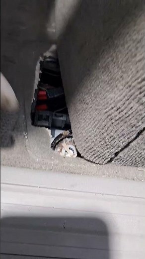 2014 audi q7 battery location and replacement