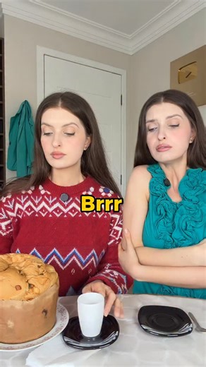 Giovana Gogola | English teacher on Instagram: "A conversation at the table 🗣️ #emergent #emergentai"