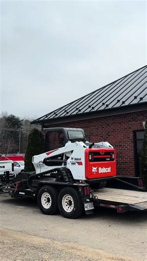 2020 Bobcat T550 being delivered to Blanch, NC. CALL JOE 5️⃣4️⃣0️⃣-2️⃣2️⃣9️⃣-8️⃣5️⃣2️⃣1️⃣ for sales #salesman #bigequipment #skidsteer#bobcatequipment